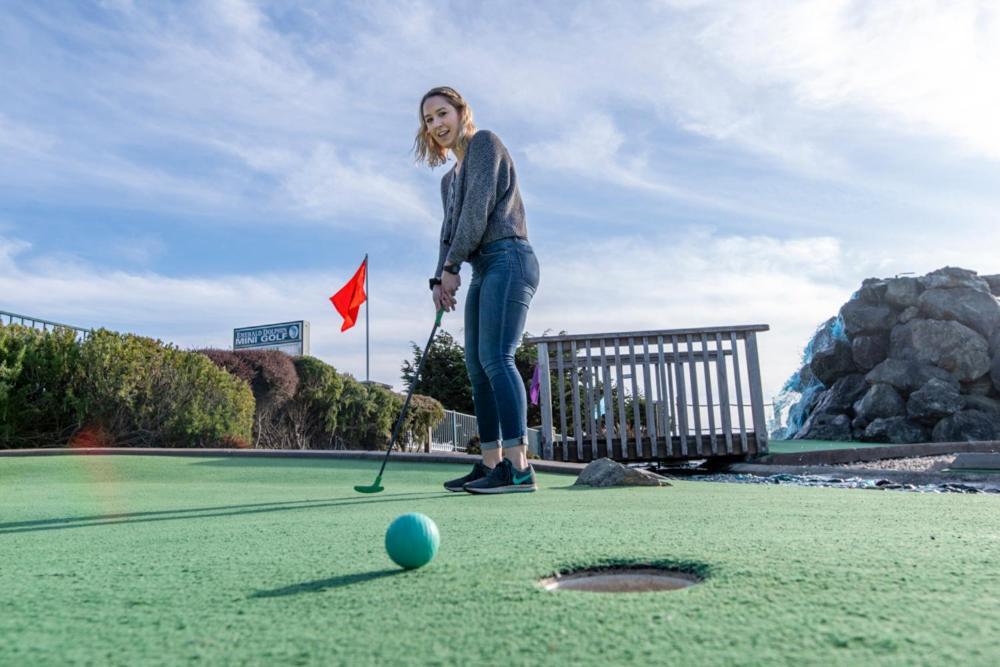 Emerald Dolphin Inn & Mini Golf Fort Bragg Ngoại thất bức ảnh